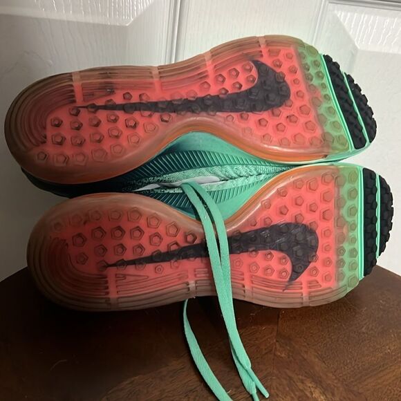 🔥 Nike Zoom All Out Flyknit ‘Green Glow’ 845361-300 Women’s Size 9.5 - PERFECT - Picture 9 of 12